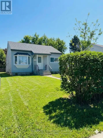 13 PINE STREET, Ajax (Central), Ontario L1S1X8