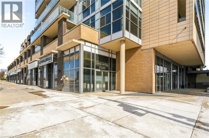 1940 IRONSTONE Drive Unit# 15, Burlington, Ontario L7L0E4