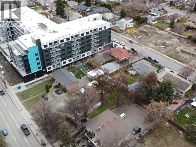 787-789 HARVEY Avenue, Kelowna, British Columbia V1Y6E2