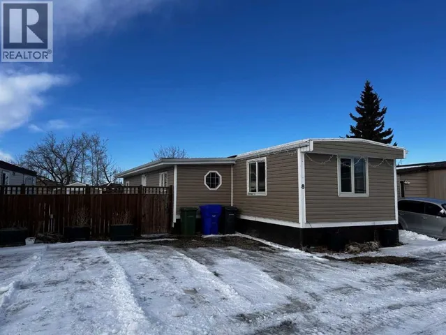 8, 5103 61 Avenue, Olds, Alberta T4H1E6