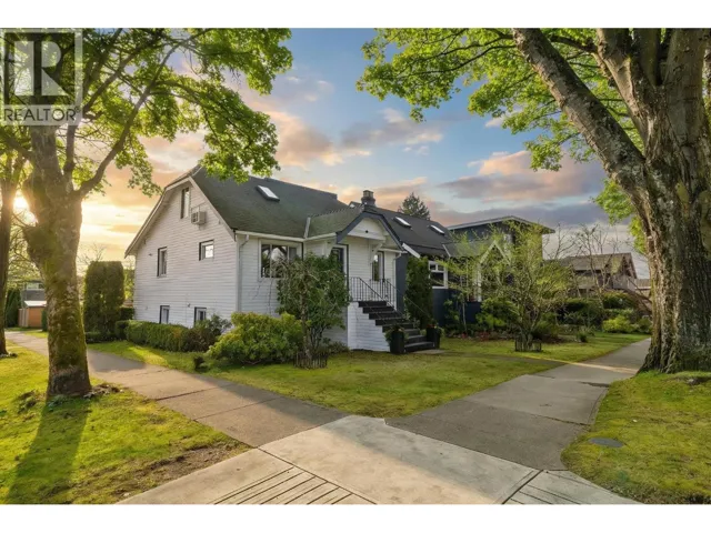 2094 E 7TH AVENUE, Vancouver, British Columbia V5N1S6