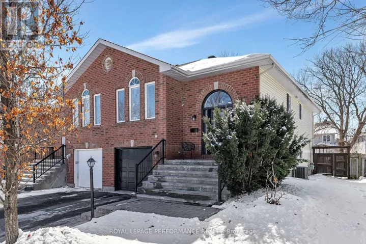 16 MONTANA WAY, Ottawa, Ontario K2J4M5
