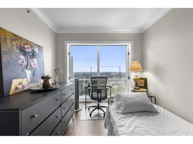 3001 13618 100 AVENUE, Surrey, British Columbia V3T0A8