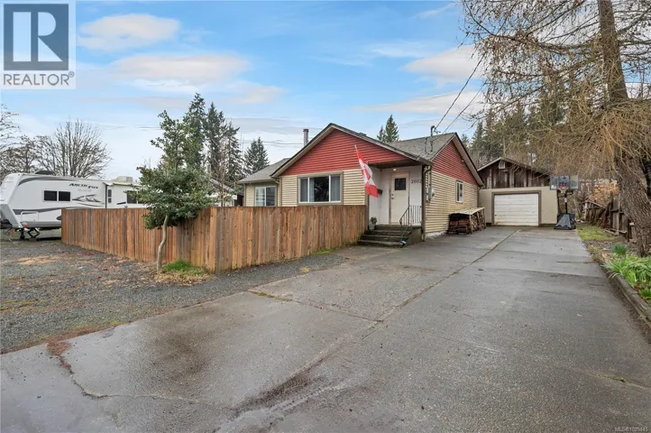 2692 Vallejo Rd, Campbell River, British Columbia V9W4W7