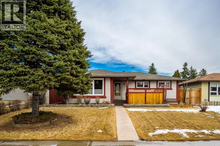 804 Queensland Drive SE, Calgary, Alberta T2J4T1