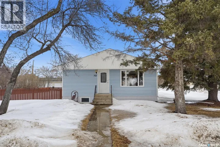 302 5th AVENUE W, Watrous, Saskatchewan S0K4T0