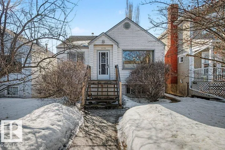 9739 85 AV NW, Edmonton, Alberta T6E2J3