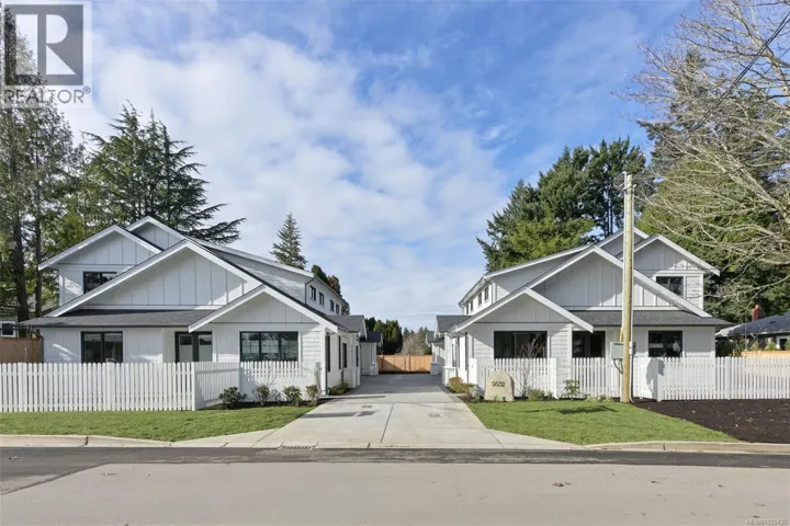 1 5032 Wesley Rd, Saanich, British Columbia V8Y1Z4