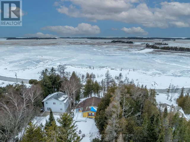 93 SHORELINE AVENUE, South Bruce Peninsula, Ontario N0H2T0