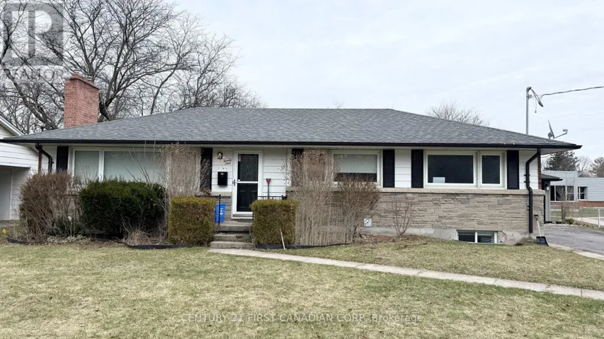 LOWER - 29 FORD CRESCENT, London North (North K), Ontario N6G1H8