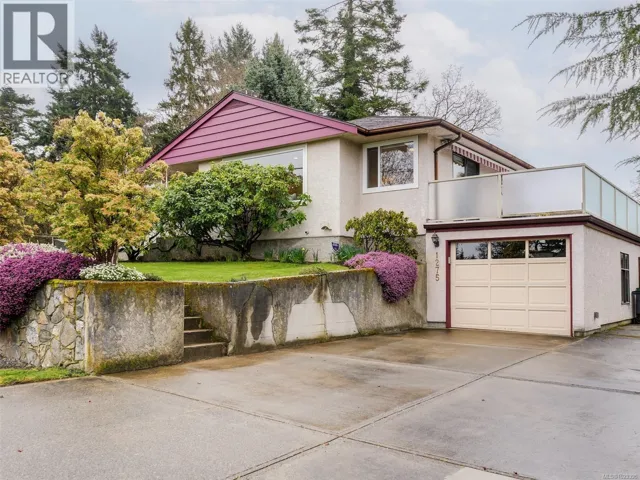 1275 Garkil Rd, Saanich, British Columbia V8P2L2