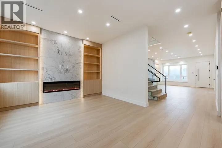 2 6554 CHARLES STREET, Burnaby, British Columbia V5B2H1