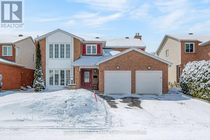 11 SPEERS CRESCENT, Ottawa, Ontario K2M1W1