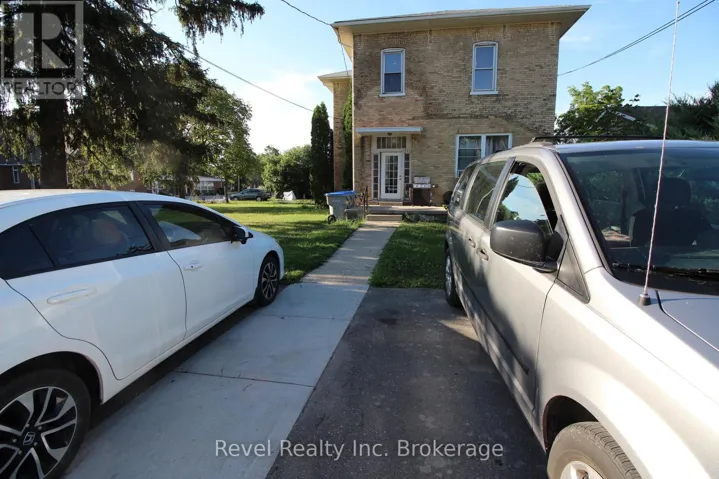 1 - 571 ONTARIO STREET, Warwick (Watford), Ontario N0M2S0