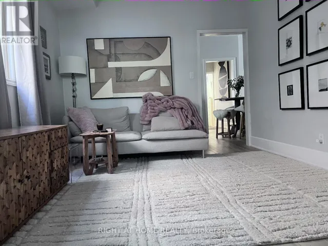 MAIN FLOOR - 281 OSLER STREET, Toronto (Weston-Pellam Park), Ontario M6N2Z3