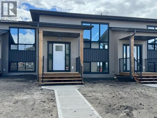 23 Louis Drive, Rural Red Deer County, Alberta T4E3E5