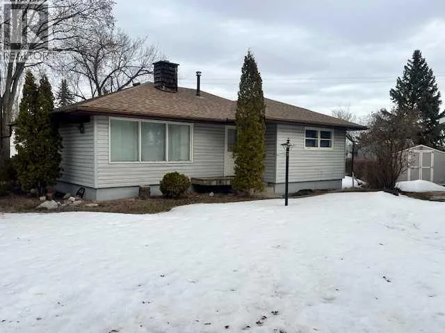 5117 49 Avenue, Forestburg, Alberta T0B1N0