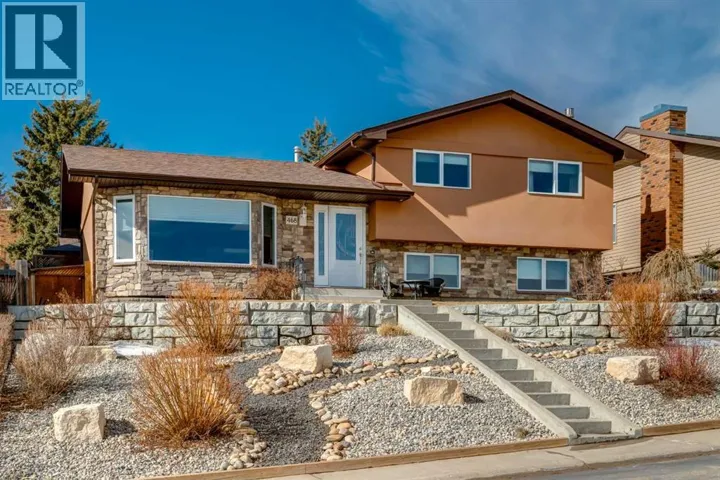 468 Norfolk Way NW, Calgary, Alberta T2K5R1