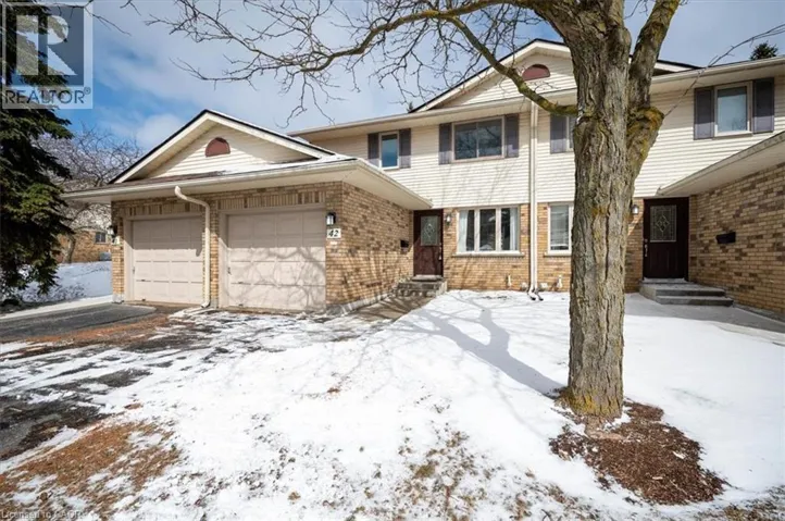 375 KINGSCOURT Drive Unit# 42, Waterloo, Ontario N2K3N7