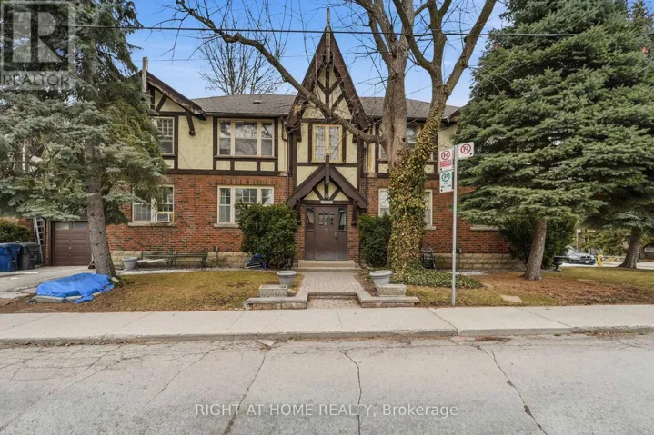 LOWER APT A - 2 MONTYE AVENUE, Toronto (Runnymede-Bloor West Village), Ontario M6S2G9