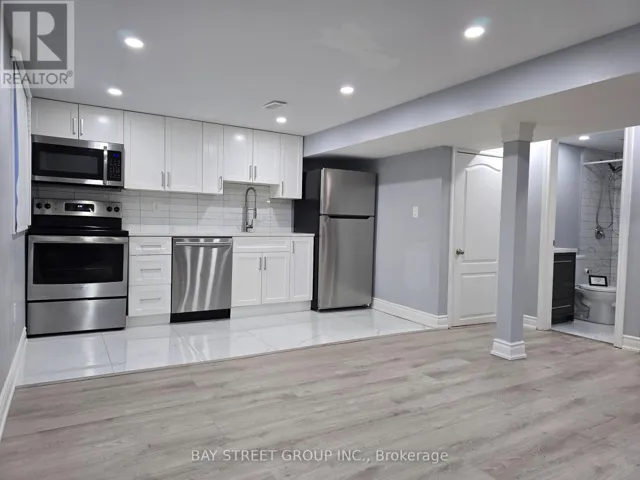 LOWER - 366 EAST 23RD STREET, Hamilton (Burkholme), Ontario L8V2X6