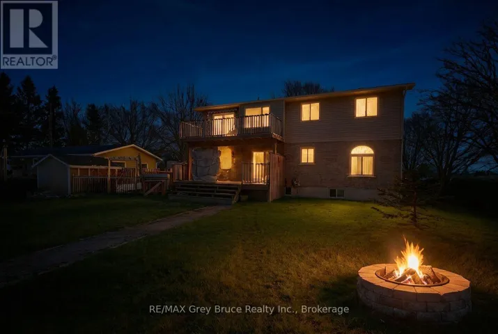 102 MARY AVENUE W, Georgian Bluffs, Ontario N4K5N5