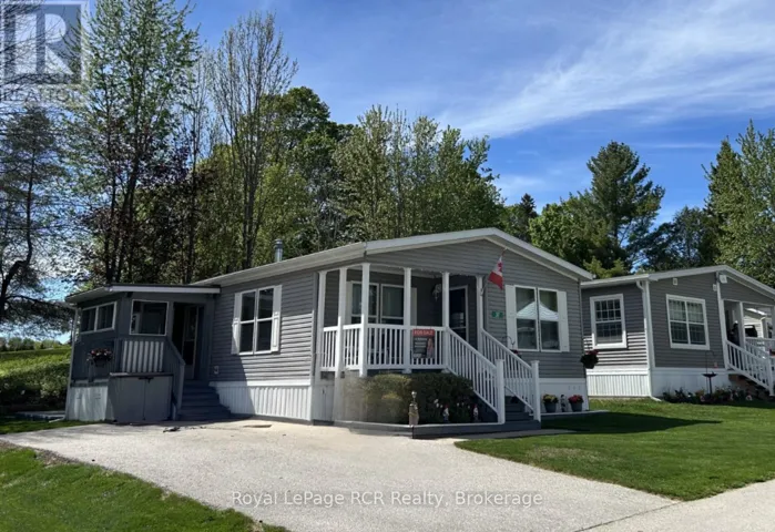 37 SUSSEX SQUARE, Georgian Bluffs, Ontario N4K5N5