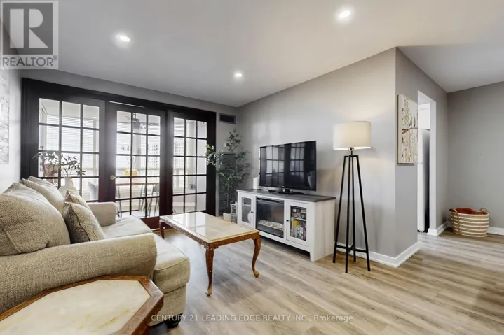 924 - 1880 VALLEY FARM ROAD, Pickering (Town Centre), Ontario L1V6B3