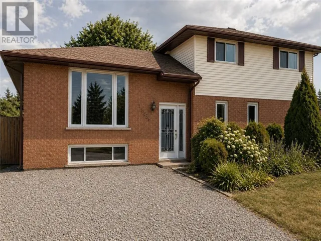 1556 Sandra Court, Val Caron, Ontario P3N1R7