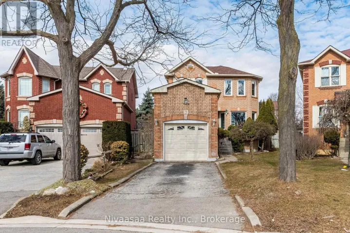 33 PANTAGES COURT, Brampton (Northgate), Ontario L6S5B7