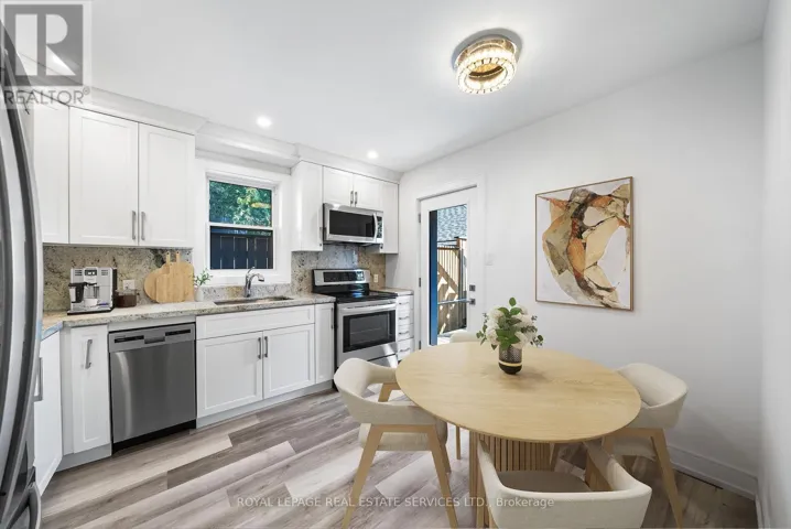 2 - 50 ARCADIAN CIRCLE, Toronto (Long Branch), Ontario M8W2Y9