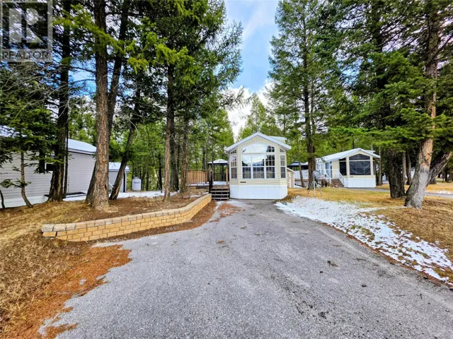 4586 Lynx Drive, Radium Hot Springs, British Columbia V0A1M0