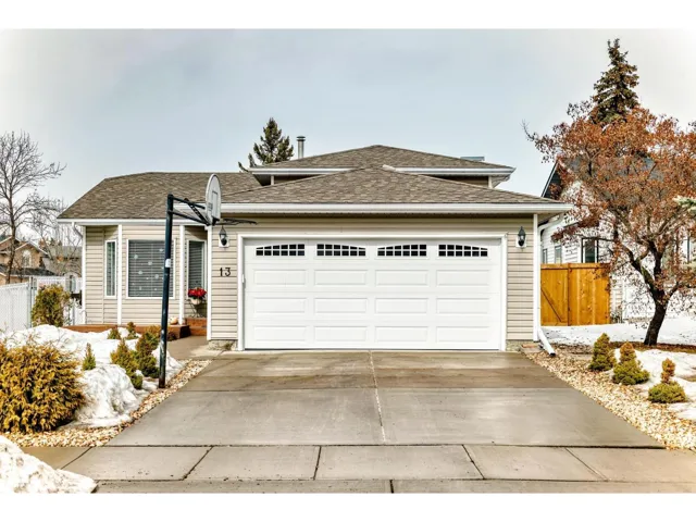 13 DONAHUE CL, St. Albert, Alberta T8N5N7