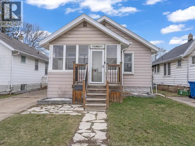 410 FOCH AVENUE Unit# FULL HOUSE, Windsor, Ontario N8X2W1
