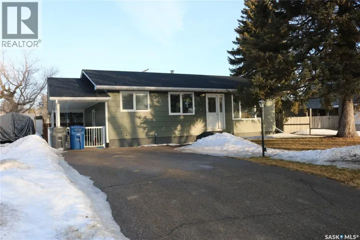 812 McNaughton STREET, Moosomin, Saskatchewan S0G3N0