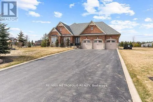 8 NATURE'S LANDING DRIVE, East Garafraxa, Ontario L9W6T8