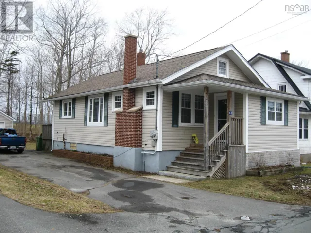 48 Park Street, Liverpool, Nova Scotia B0T1K0