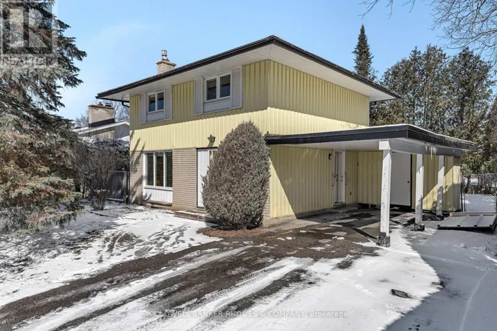 22 DAYTON CRESCENT, Ottawa, Ontario K2H7N9