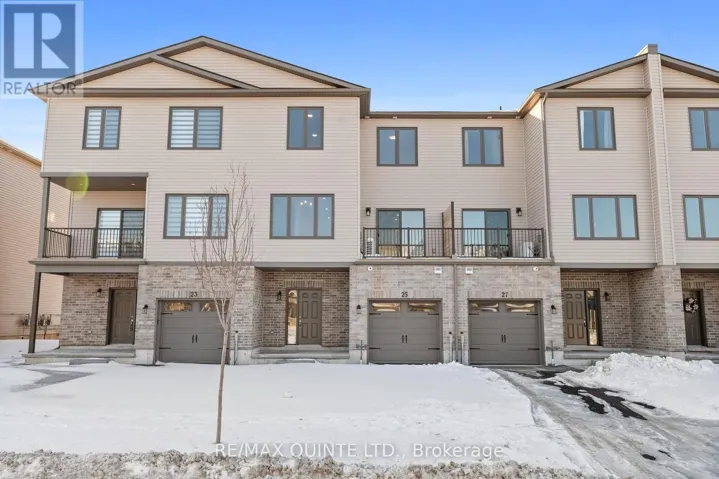 25 MARKLAND AVENUE, Prince Edward County (Picton Ward), Ontario K0K2T0