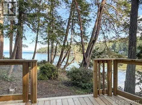 10 Decourcy Dr, Gabriola Island, British Columbia V0R1X1