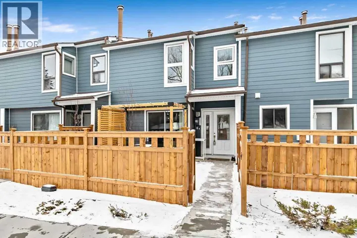 4, 207 Grier Terrace NE, Calgary, Alberta T2K5Y7