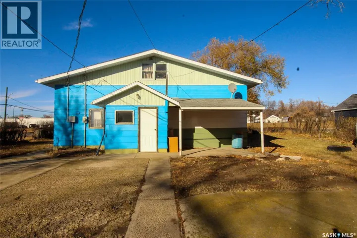 216 2nd STREET E, Shaunavon, Saskatchewan S0N2M0