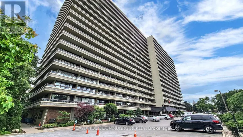 901 - 8111 YONGE STREET, Markham (Royal Orchard), Ontario L3T4V9