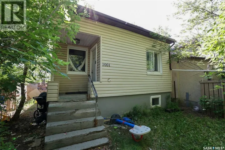 1001 Robinson STREET, Regina, Saskatchewan S4T2M8