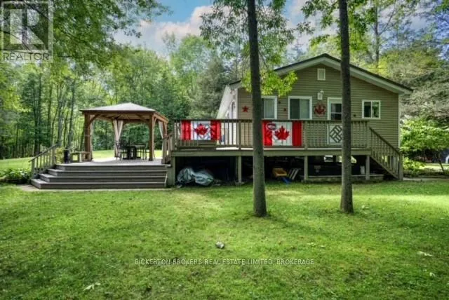 272 CEDAR SANDS ROAD S, Rideau Lakes, Ontario K0E1N0