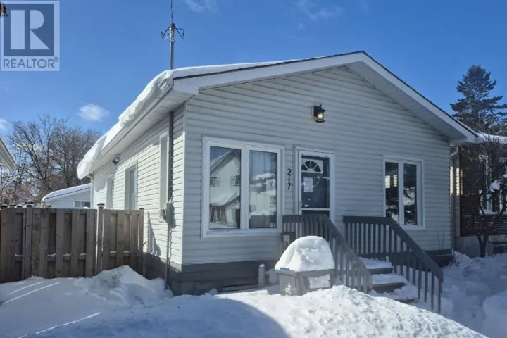 217 Angus ST, Thunder Bay, Ontario P7A2Y3