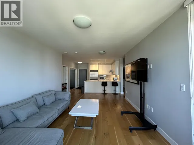 518 9393 TOWER ROAD, Burnaby, British Columbia V5A0E2
