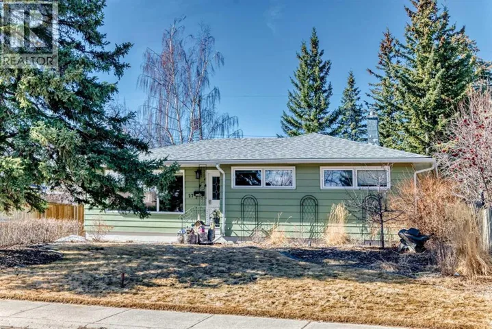 27 Gladeview Crescent SW, Calgary, Alberta T3E4X7
