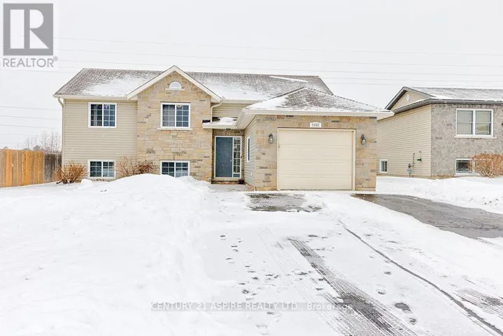 1042 RIVERSTONE STREET, Petawawa, Ontario K8H0B3