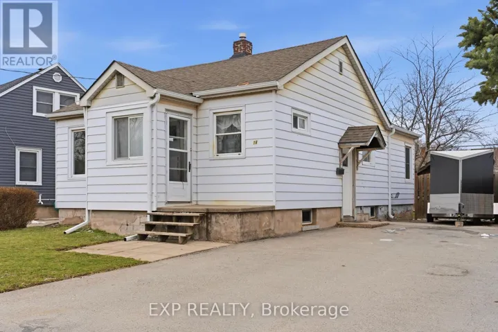 18 PLYMOUTH AVENUE, St. Catharines (E. Chester), Ontario L2R2Y1